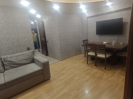 Сдаётся 3-комнатная квартира в старом фонде, Şah İsmayıl Xətai, 79 м², 1 000 AZN/мес, фото 5 / 12