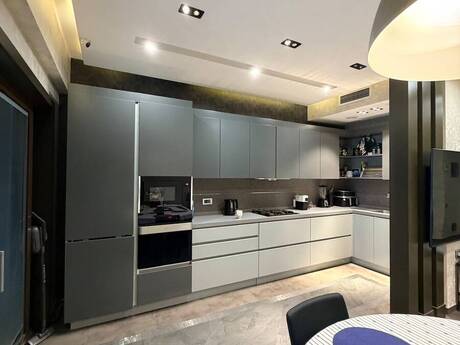 3 otaq · 141 m² · 17/18 mərtəbə, Şah İsmayıl Xətai