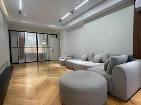 4-room new-build apartment for sale in İçəri Şəhər, 178 m², 835 000 AZN, photo 3 / 12