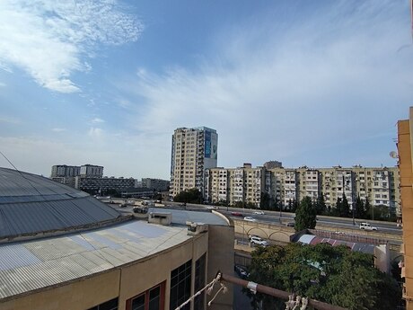 Xalqlar Dostluğunda 5 otaqlı köhnə tikili mənzil satılır, 120 m², 240 000 AZN, şəkil 5 / 12
