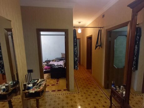 5-room old-build apartment for sale in 8-ci mikrorayon, 120 m², 325 000 AZN, photo 3 / 12