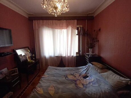 5-room old-build apartment for sale in 8-ci mikrorayon, 120 m², 325 000 AZN, photo 4 / 12