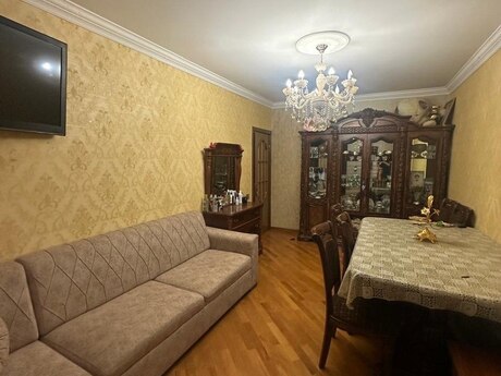 Memar Əcəmidə 3 otaqlı köhnə tikili mənzil satılır, 85 m², 230 000 AZN, şəkil 5 / 12