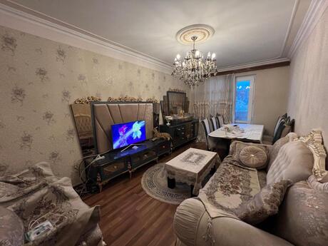 Продаётся 3-комнатная квартира в старом фонде, Yeni Günəşli, 80 м², 179 000 AZN, фото 2 / 12