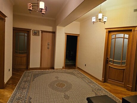 7 otaq · 400 m² · 9/10 mərtəbə, Nərimanov