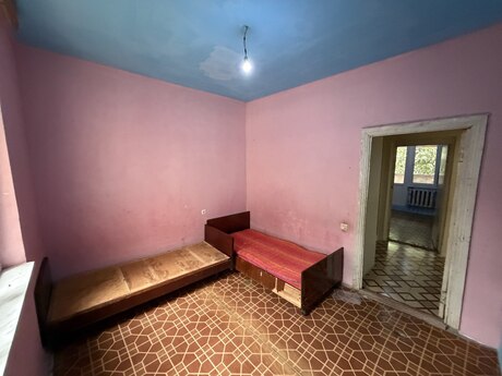 3-room old-build apartment for sale in Yeni Günəşli, 70 m², 148 000 AZN, photo 5 / 12