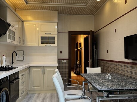 Nizamidə 3 otaqlı yeni tikili mənzil kirayə verilir, 135 m², 1 400 AZN/ay, şəkil 3 / 12
