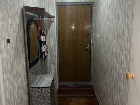 Продаётся 1-комнатная квартира в старом фонде, Qara Qarayev, 38 м², 150 000 AZN, фото 5 / 11