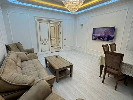 3-room new-build apartment for rent in Grand Hayat residence, 148 m², 1 700 AZN/mo, photo 2 / 12
