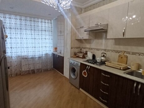 Azadlıq Prospektidə 2 otaqlı köhnə tikili mənzil satılır, 65 m², 205 000 AZN, şəkil 3 / 11