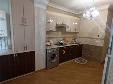 2 otaq · 65 m² · 3/5 mərtəbə, Azadlıq Prospekti