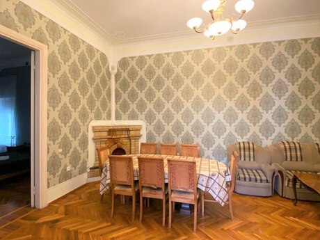 Сдаётся 4-комнатная квартира в старом фонде, Sahil, 170 м², 1 400 AZN/мес, фото 5 / 12