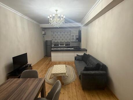 3-комн. · 105 m²
