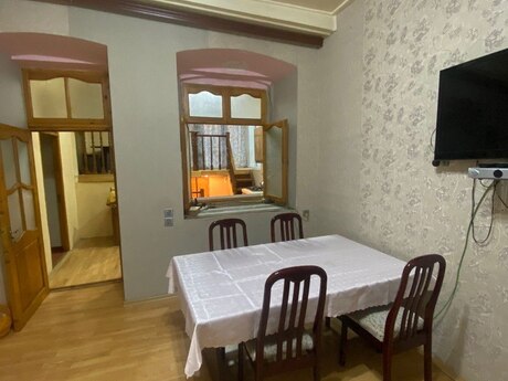 3-комн. · 56 m² · 1/2 этаж, İçəri Şəhər