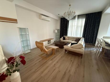 4-room new-build apartment for rent in Ağ şəhər, 220 m², 2 500 AZN/mo, photo 4 / 12
