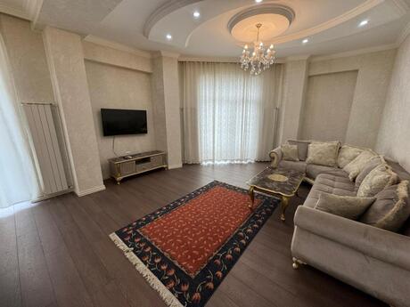 Ağ şəhərdə 3 otaqlı yeni tikili mənzil kirayə verilir, 133 m², 2 000 AZN/ay, şəkil 5 / 12