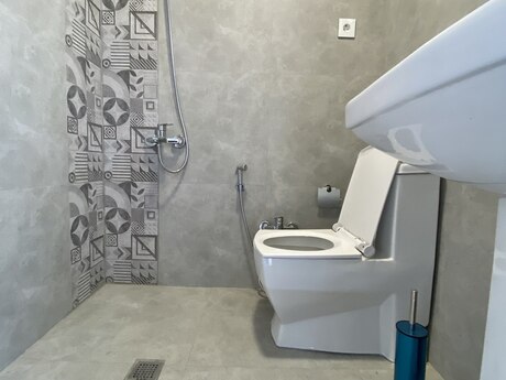 Zabratda 1 otaqlı köhnə tikili mənzil kirayə verilir, 40 m², 250 AZN/ay, şəkil 5 / 7