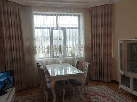 Mərdəkanda 5 otaqlı həyət evi kirayə verilir, 250 m², 800 AZN/ay, şəkil 5 / 12