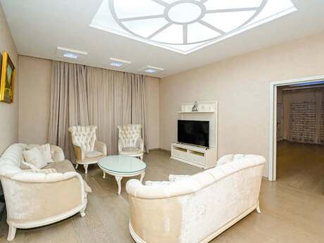 Sahildə 4 otaqlı yeni tikili mənzil satılır, 176 m², 790 000 AZN, şəkil 2 / 12