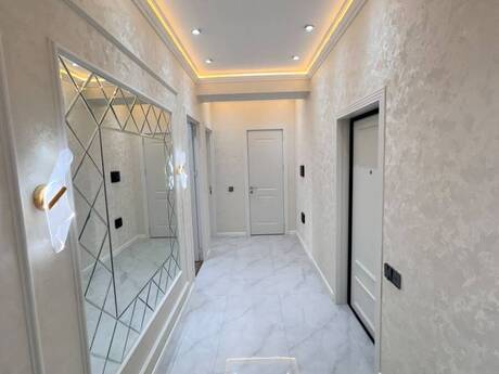 Сдаётся 3-комнатная квартира в новостройке, Həzi Aslanov, 90 м², 950 AZN/мес, фото 2 / 9