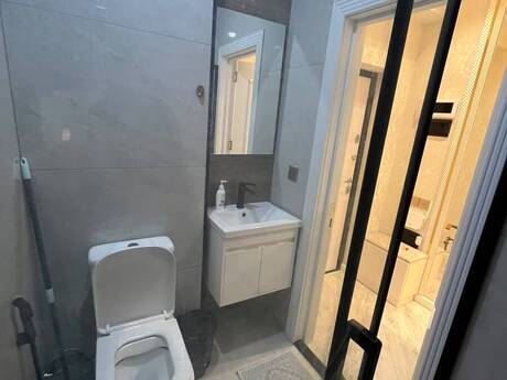 2-room new-build apartment for sale in Qara Qarayev, 49 m², 180 000 AZN, photo 4 / 5