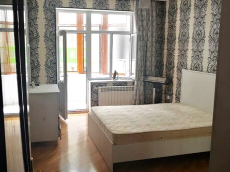 2 otaq · 90 m² · 4/14 mərtəbə, Nəsimi