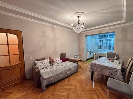 Продаётся 3-комнатная квартира в старом фонде, Azadlıq Prospekti, 75 м², 170 000 AZN, фото 3 / 12