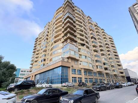 Elan №6529246 - Bakı, Şah İsmayıl Xətai m., 4 otaqlı, 200 m², 5/16 mərtəbə