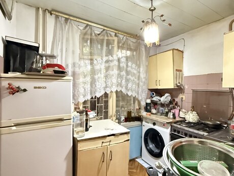 Продаётся 2-комнатная квартира в старом фонде, Elmlər Akademiyası, 54 м², 137 000 AZN, фото 3 / 11