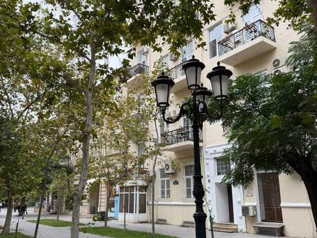 Sahildə 2 otaqlı köhnə tikili mənzil kirayə verilir, 60 m², 1 200 AZN/ay, şəkil 3 / 12
