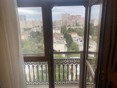 Qara Qarayevdə otaq kirayə verilir, 76 m², 950 AZN/ay, şəkil 2 / 12