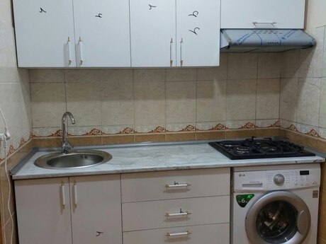 2-room old-build apartment for rent in İnşaatçılar, 70 m², 600 AZN/mo, photo 5 / 12