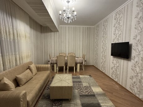 2-room apartment, 80 m², Səbail, 205 000 AZN