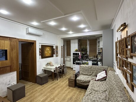 3 otaq · 62 m² · 7/11 mərtəbə, İnşaatçılar