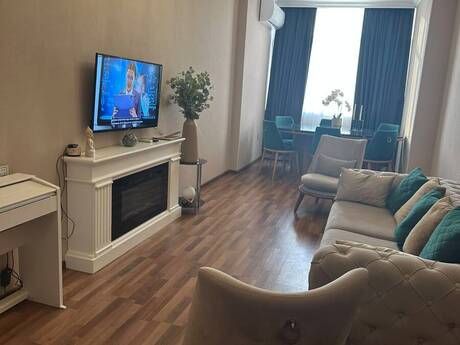 Elan №6529487 - Bakı, Nizami r., 2 otaqlı, 70 m², 18/18 mərtəbə