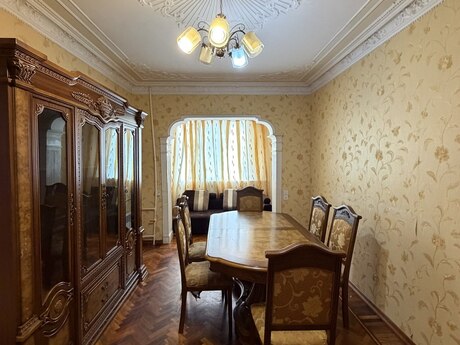 Xalqlar Dostluğunda 5 otaqlı köhnə tikili mənzil satılır, 120 m², 255 000 AZN, şəkil 2 / 12