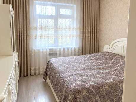 Yeni Günəşlidə 3 otaqlı köhnə tikili mənzil satılır, 62 m², 148 000 AZN, şəkil 2 / 8
