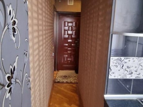 7-ci mikrorayonda 2 otaqlı köhnə tikili mənzil kirayə verilir, 50 m², 650 AZN/ay, şəkil 4 / 9