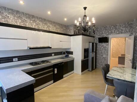 3-room new-build apartment for rent in Elmlər Akademiyası, 140 m², 1 200 AZN/mo, photo 4 / 12