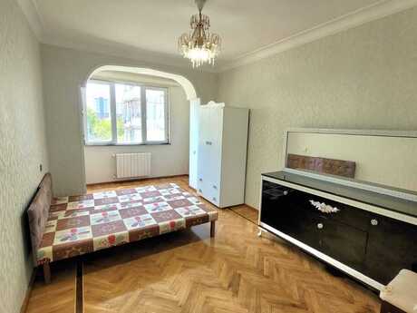 Azadlıq Prospektidə 4 otaqlı köhnə tikili mənzil kirayə verilir, 120 m², 750 AZN/ay, şəkil 5 / 12
