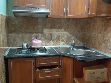 2-room old-build apartment for rent in Lökbatan, 30 m², 350 AZN/mo, photo 4 / 5