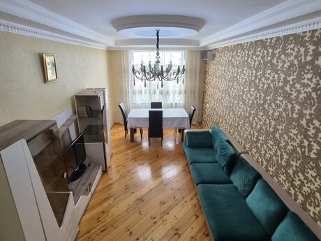 7-ci mikrorayonda 2 otaqlı yeni tikili mənzil kirayə verilir, 55 m², 650 AZN/ay, şəkil 3 / 12