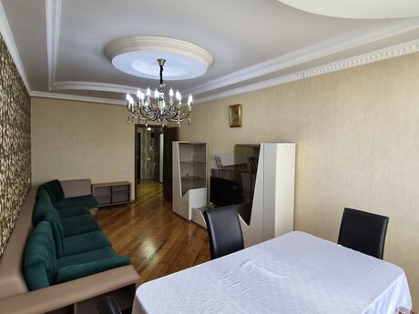 7-ci mikrorayonda 2 otaqlı yeni tikili mənzil kirayə verilir, 55 m², 650 AZN/ay, şəkil 2 / 12