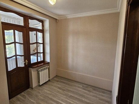 Elan №6529824 - Bakı, Neftçilər m., 2 otaqlı, 37 m², 5/5 mərtəbə