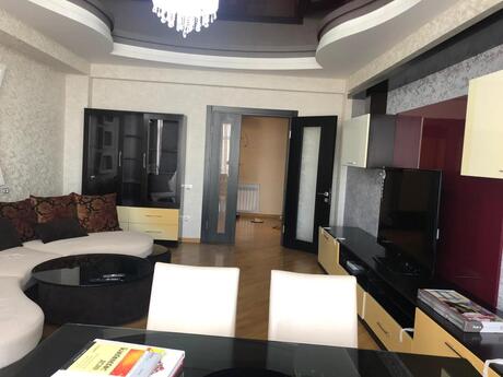 3-room new-build apartment for rent in Şah İsmayıl Xətai, 125 m², 1 100 AZN/mo, photo 3 / 12