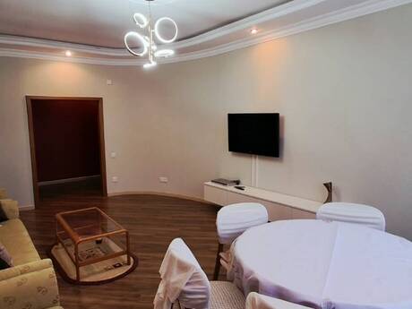 3-room new-build apartment for rent in Nizami, 120 m², 1 100 AZN/mo, photo 4 / 12