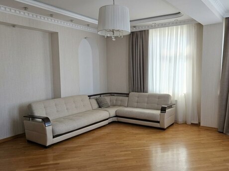 4-room new-build apartment for sale in Nəriman Nərimanov, 170 m², 465 000 AZN, photo 3 / 12