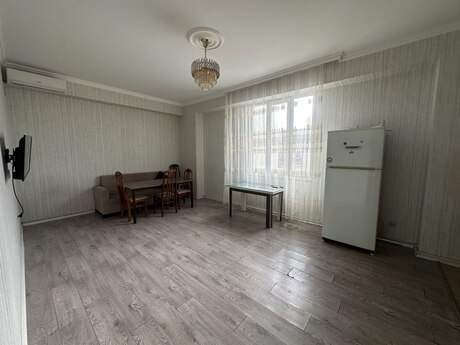 3 otaqlı mənzil, 75 m², Suraxanı, 630 AZN