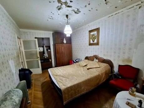 28 Mayda 3 otaqlı köhnə tikili mənzil satılır, 70 m², 255 000 AZN, şəkil 5 / 12
