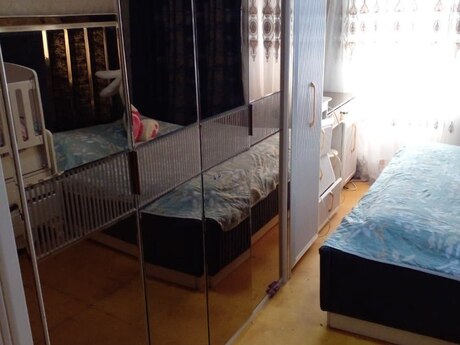 Xalqlar Dostluğunda 3 otaqlı köhnə tikili mənzil satılır, 90 m², 215 000 AZN, şəkil 2 / 9